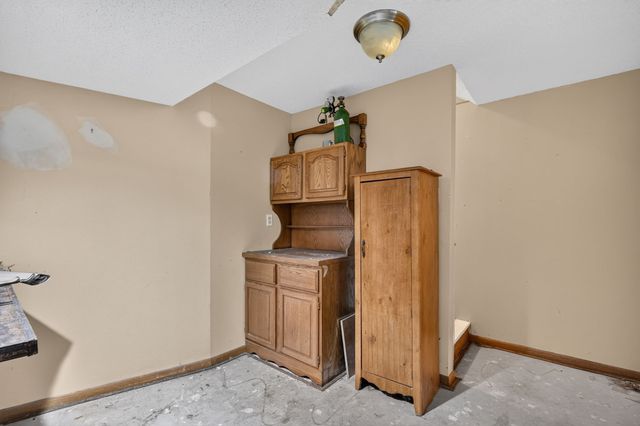 3889 92nd Drive, Urbandale, IA 50322