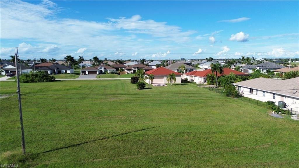 3325 8th TER, CAPE CORAL, FL 33993 — photo 2