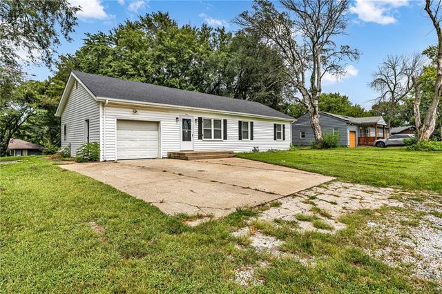 506 E 165th Street, Belton, MO 64012
