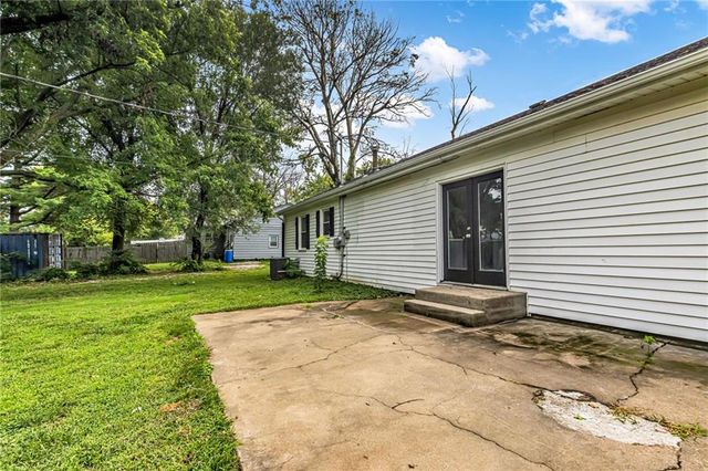 506 E 165th Street, Belton, MO 64012
