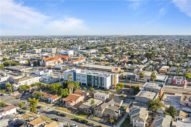 1120 W 85th, Los Angeles, CA 90044