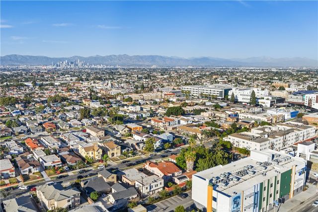 1120 W 85th, Los Angeles, CA 90044