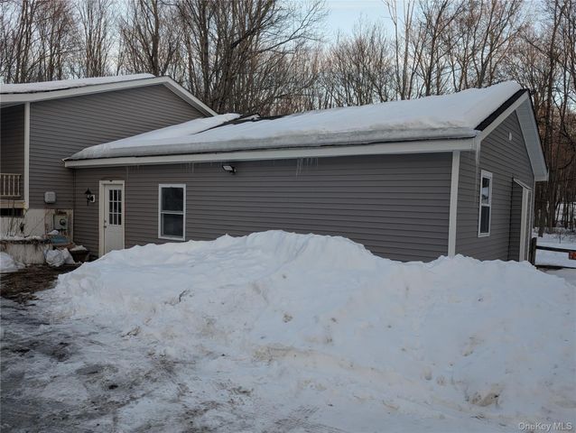 1407 State Route 208, Wallkill, NY 12589