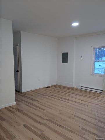 1407 State Route 208, Wallkill, NY 12589