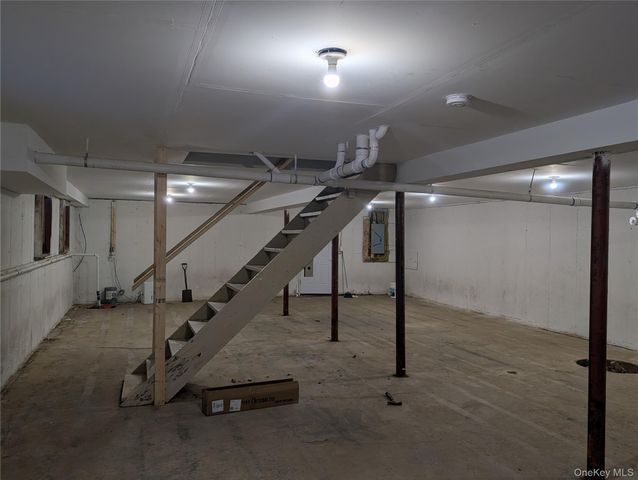 1407 State Route 208, Wallkill, NY 12589