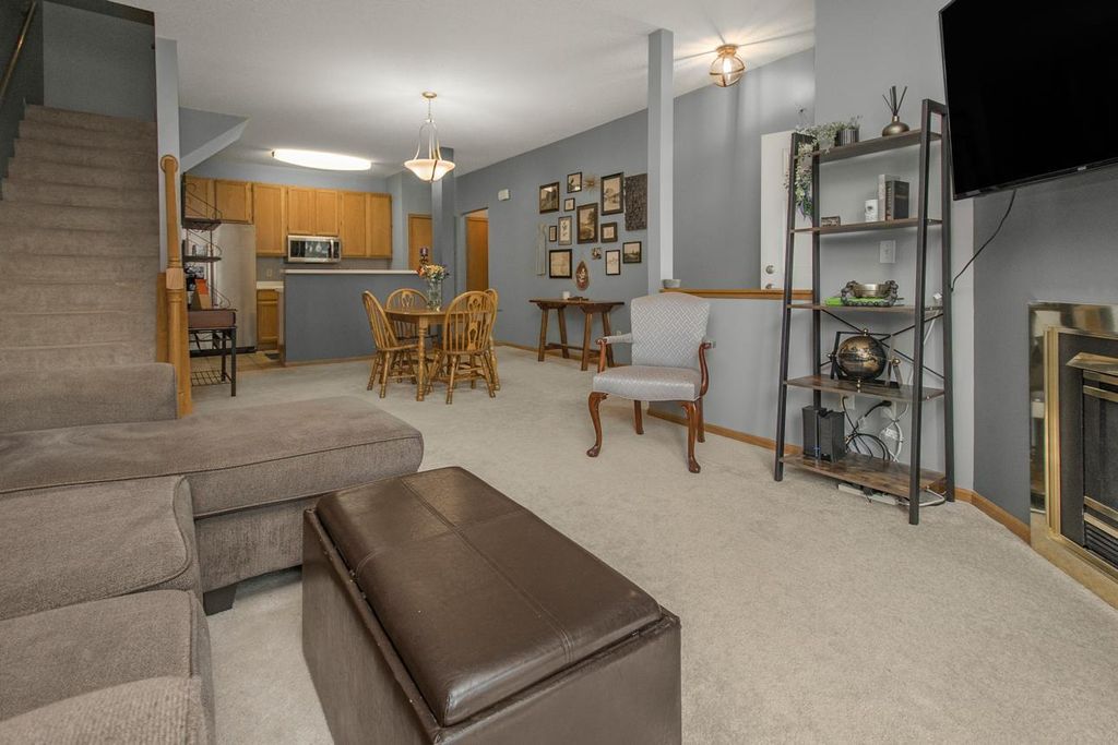 15634 Garnet Way 21, Apple Valley, MN 55124 — photo 5