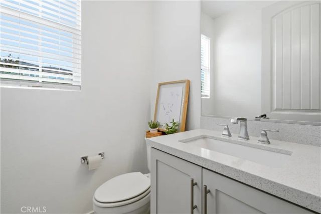 944 Tesla, Costa Mesa, CA 92626