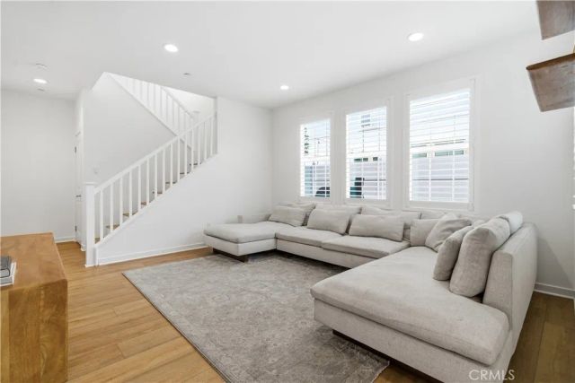 944 Tesla, Costa Mesa, CA 92626