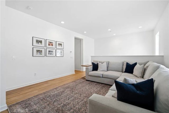 944 Tesla, Costa Mesa, CA 92626