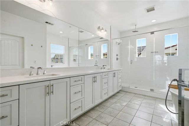 944 Tesla, Costa Mesa, CA 92626