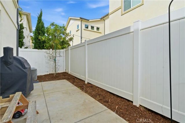 944 Tesla, Costa Mesa, CA 92626