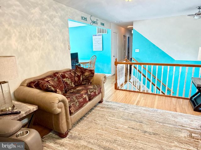 524 DENISE CT, Williamstown, NJ 08094