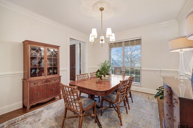 1221 Ashwood Dr, Tyler, TX 75703