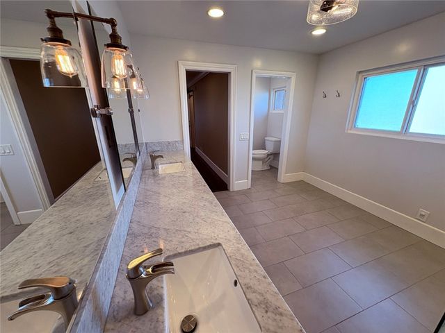 8582 Universe, Westminster, CA 92683