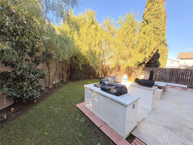 8582 Universe, Westminster, CA 92683