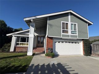 8582 Universe, Westminster, CA 92683