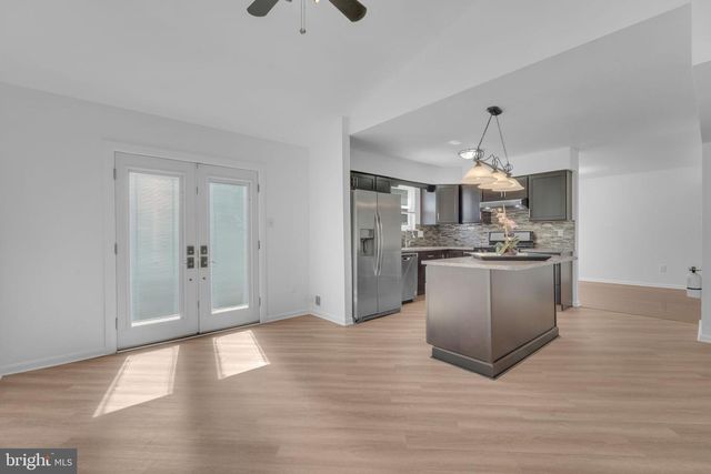 14 JACAMAR DR, Voorhees, NJ 08043