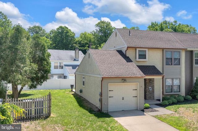 14 JACAMAR DR, Voorhees, NJ 08043