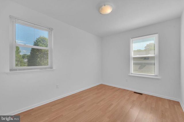 14 JACAMAR DR, Voorhees, NJ 08043