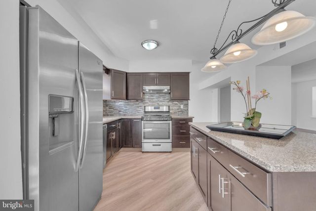14 JACAMAR DR, Voorhees, NJ 08043