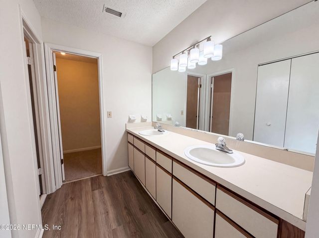 6320 IAN CHAD Drive E, Jacksonville, FL 32244