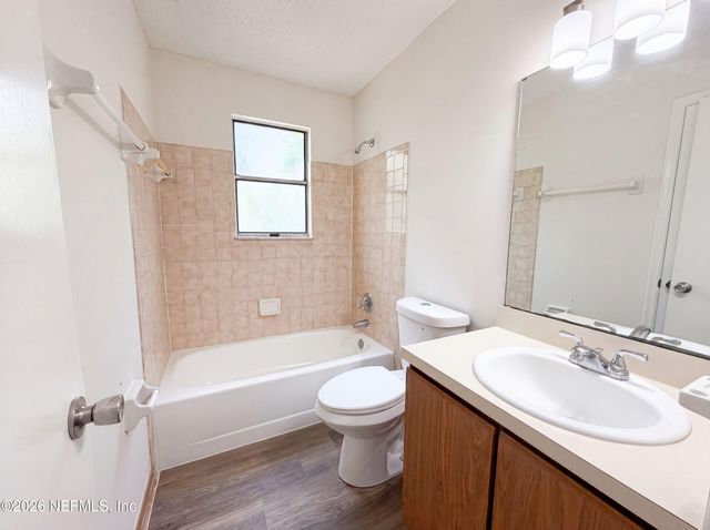 6320 IAN CHAD Drive E, Jacksonville, FL 32244