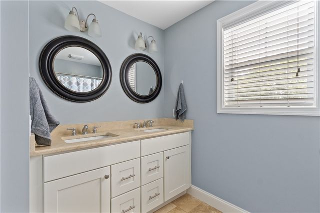 42 East Bowery Street, Newport, RI 02840