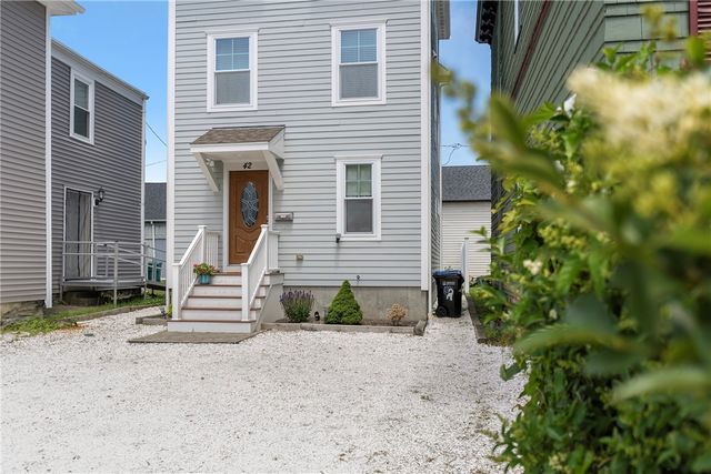 42 East Bowery Street, Newport, RI 02840