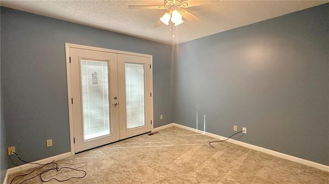 322 S Willow Street, Ottawa, KS 66067