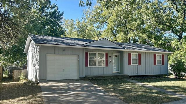 322 S Willow Street, Ottawa, KS 66067