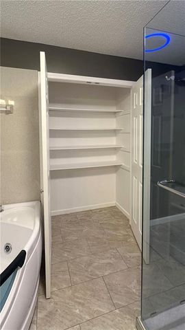 322 S Willow Street, Ottawa, KS 66067