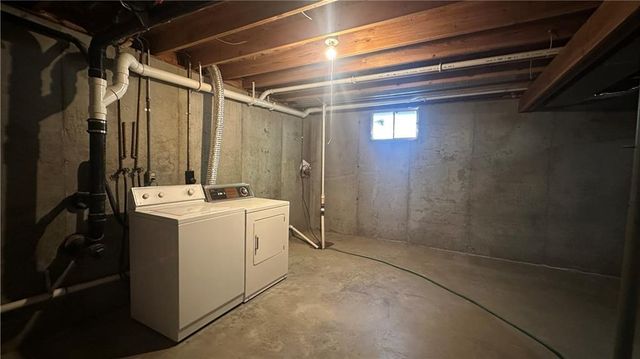 322 S Willow Street, Ottawa, KS 66067