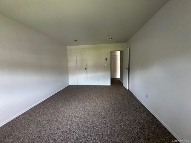 101 Sylvan Avenue 65, Miller Place, NY 11764