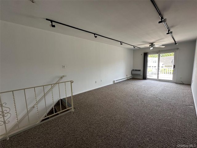 101 Sylvan Avenue 65, Miller Place, NY 11764