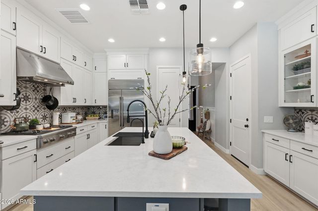 3429 E PINTO Drive, Gilbert, AZ 85296