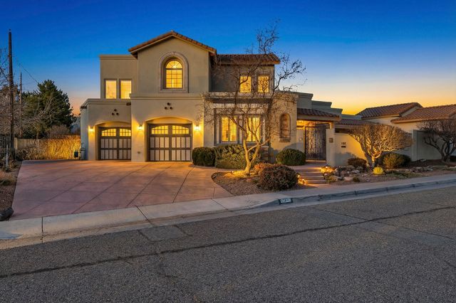 1101 Washington Street NE, Albuquerque, NM 87110