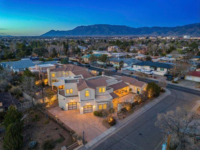 1101 Washington Street NE, Albuquerque, NM 87110