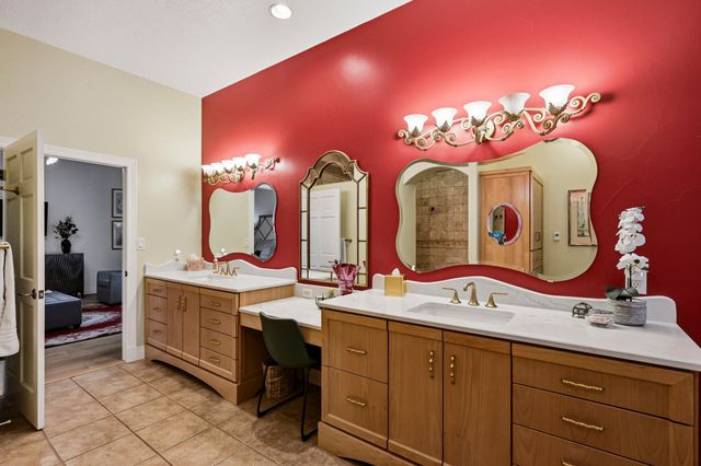 1101 Washington Street NE, Albuquerque, NM 87110