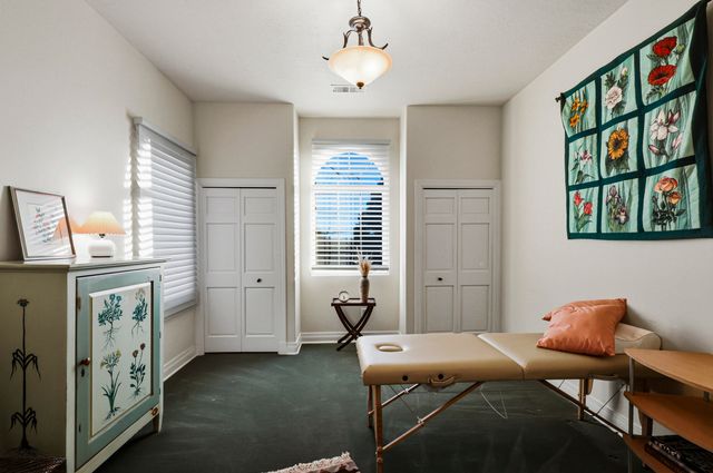 1101 Washington Street NE, Albuquerque, NM 87110