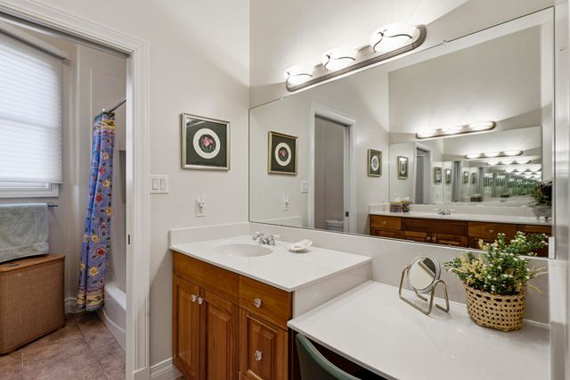 1101 Washington Street NE, Albuquerque, NM 87110