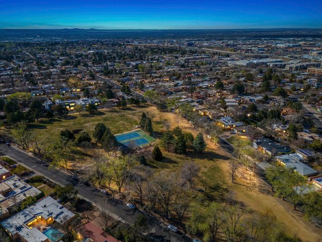 1101 Washington Street NE, Albuquerque, NM 87110