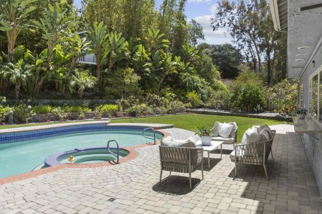 5545 Coral Reef Avenue, La Jolla, CA 92037