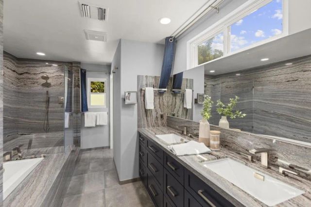 5545 Coral Reef Avenue, La Jolla, CA 92037