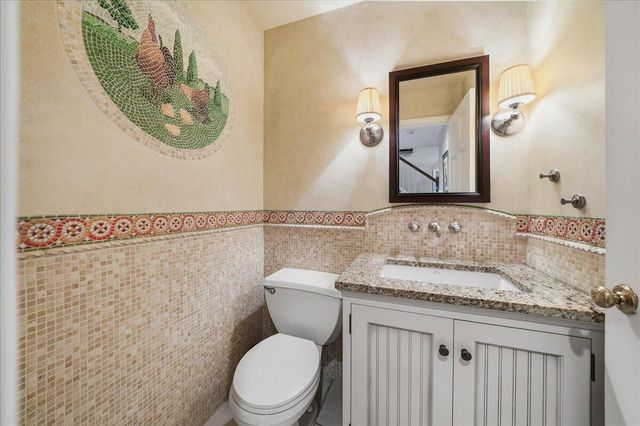 404 Westchester Lane, Valparaiso, IN 46385