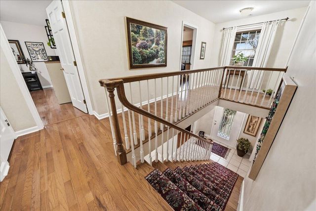 404 Westchester Lane, Valparaiso, IN 46385