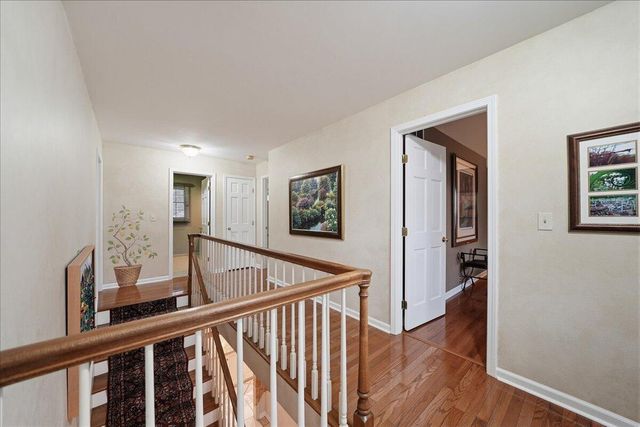 404 Westchester Lane, Valparaiso, IN 46385