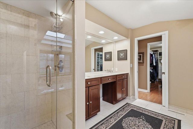 404 Westchester Lane, Valparaiso, IN 46385