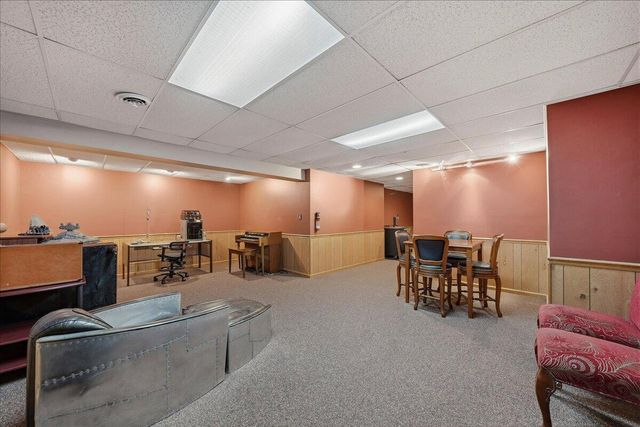 404 Westchester Lane, Valparaiso, IN 46385