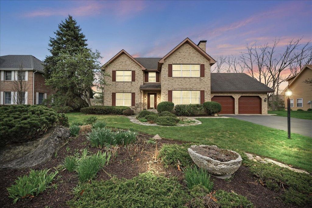 404 Westchester Lane, Valparaiso, IN 46385
