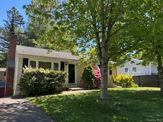 23 Westbury Drive, Sound Beach, NY 11789